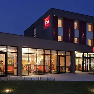3* Hotel Ibis Aeroport